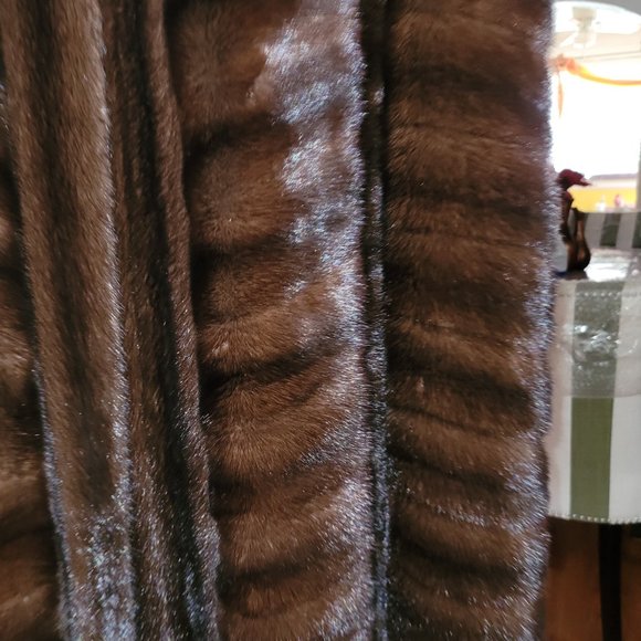 Full length Sheard Mink - Picture 4 of 5